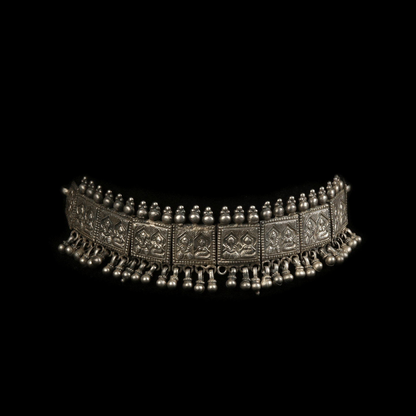 Silver choker