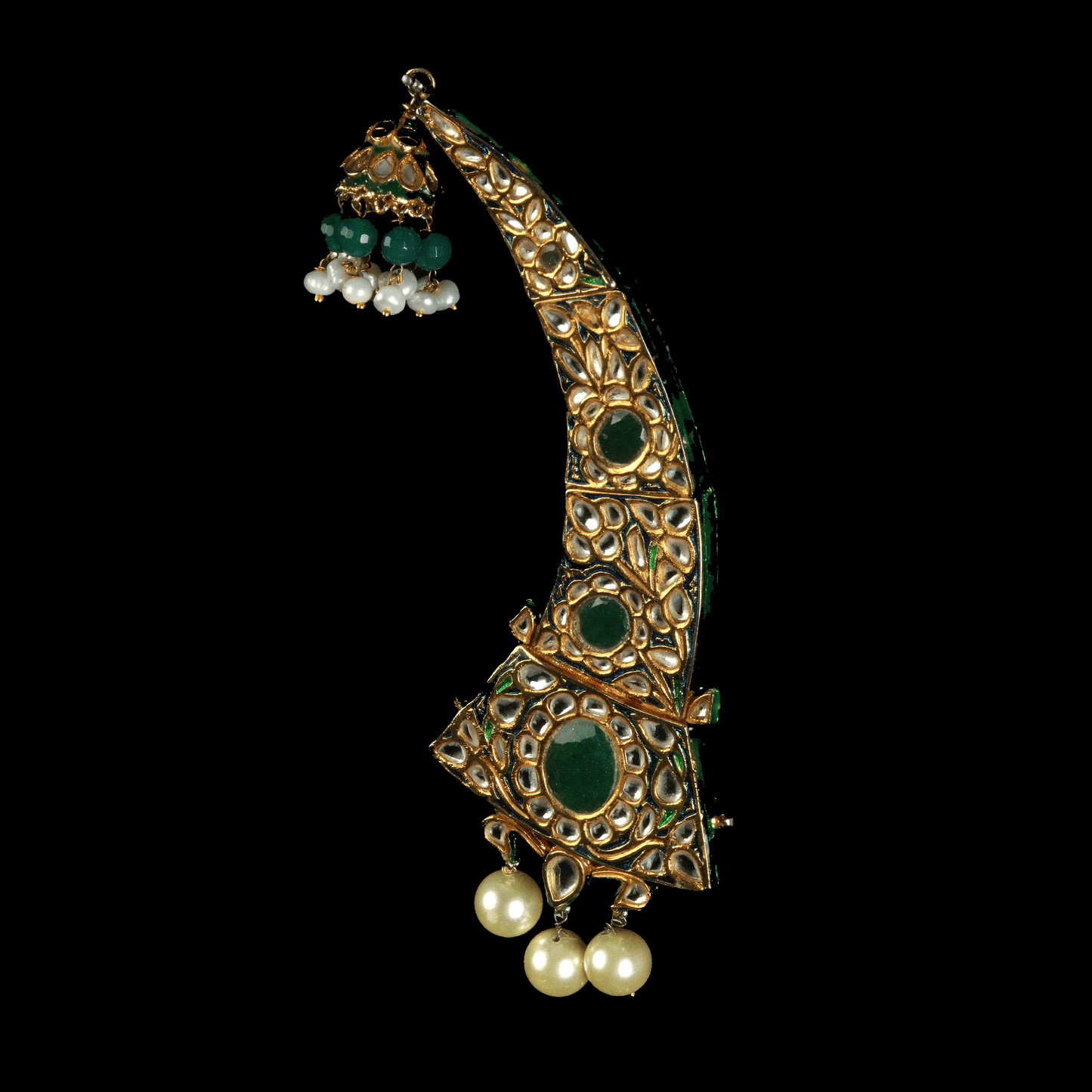 Silver kalgi with kundan and emerald