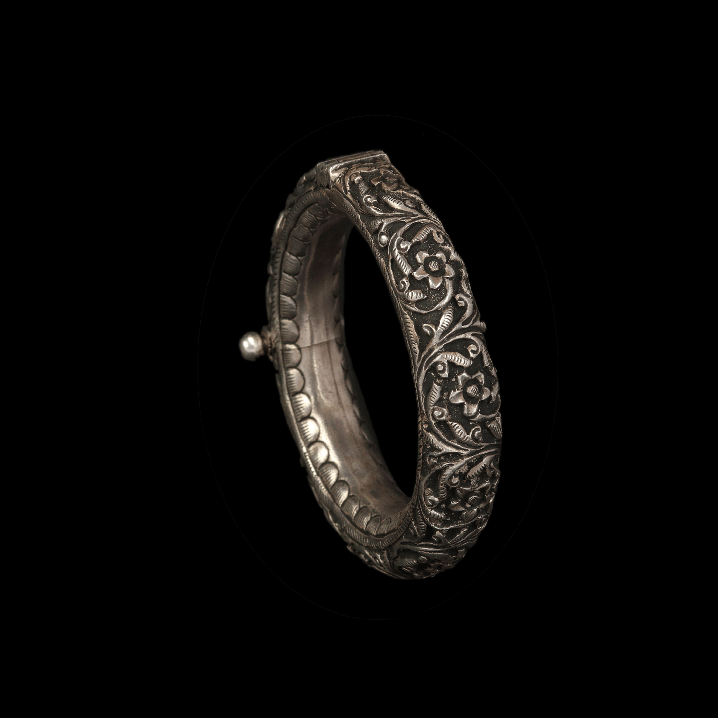 Oxidize Silver Kada
