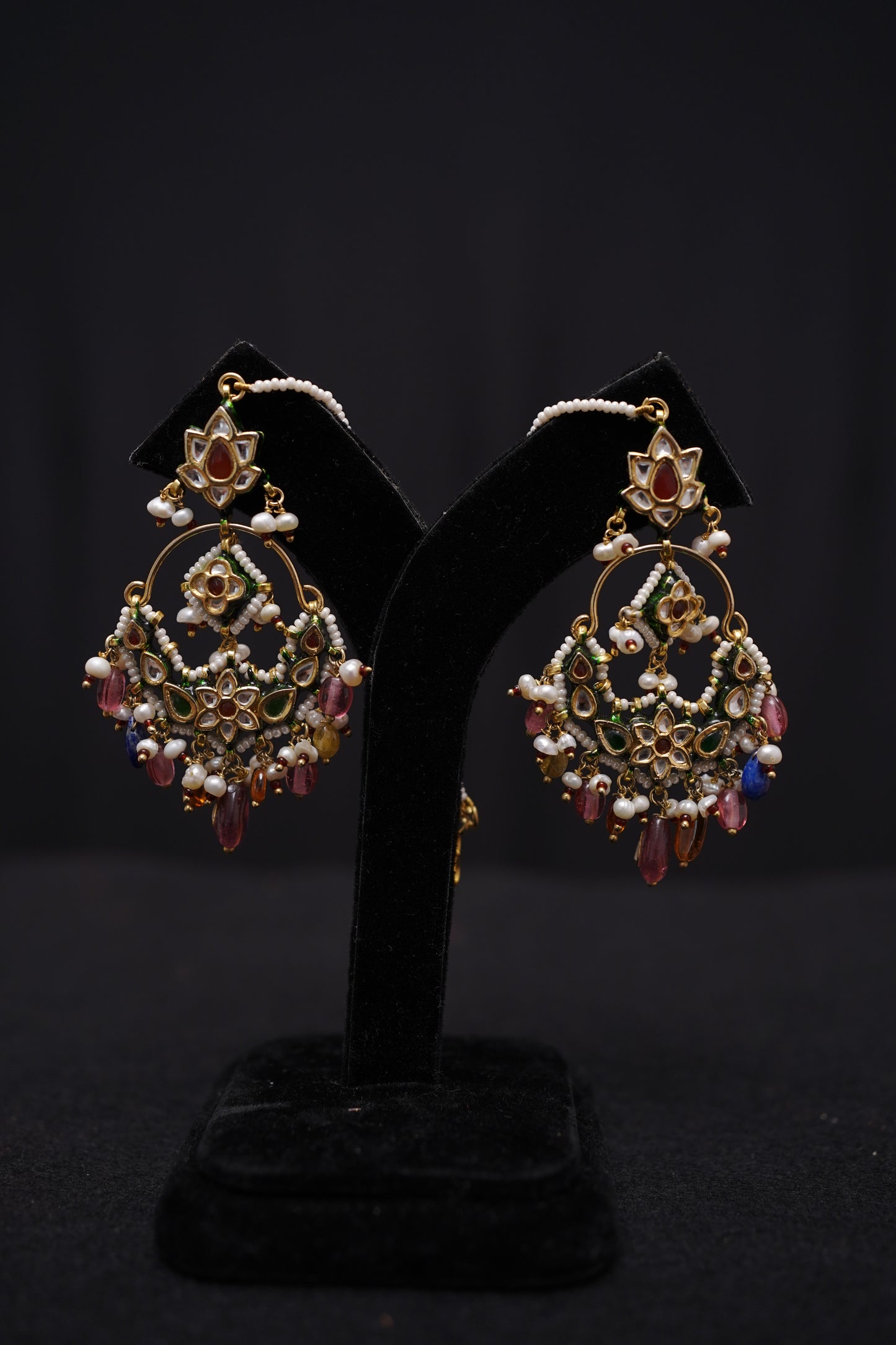 Rangrez Polki Chandbali.
