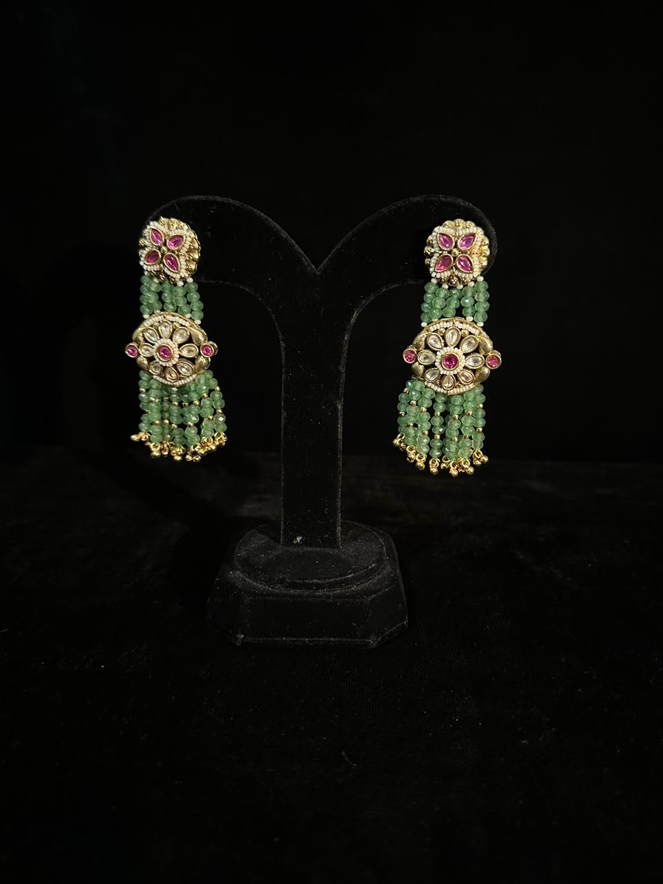 Hyderabadi Pearl String Set