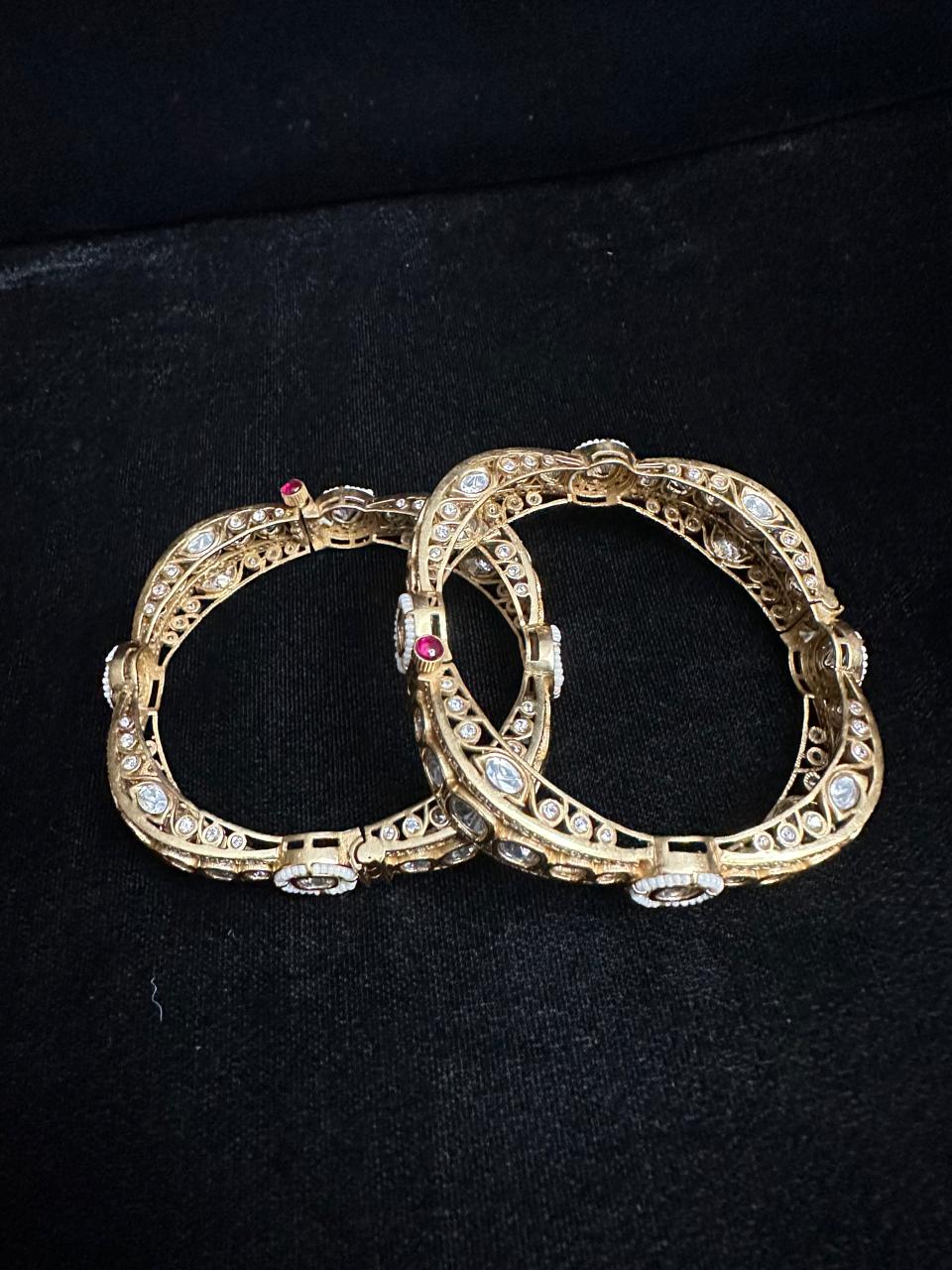 A traditional Indian Kundan Polki Kada.