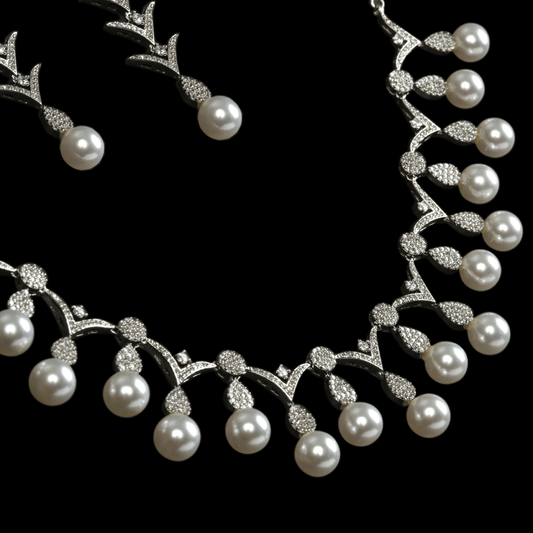 Pearl Diamond Set
