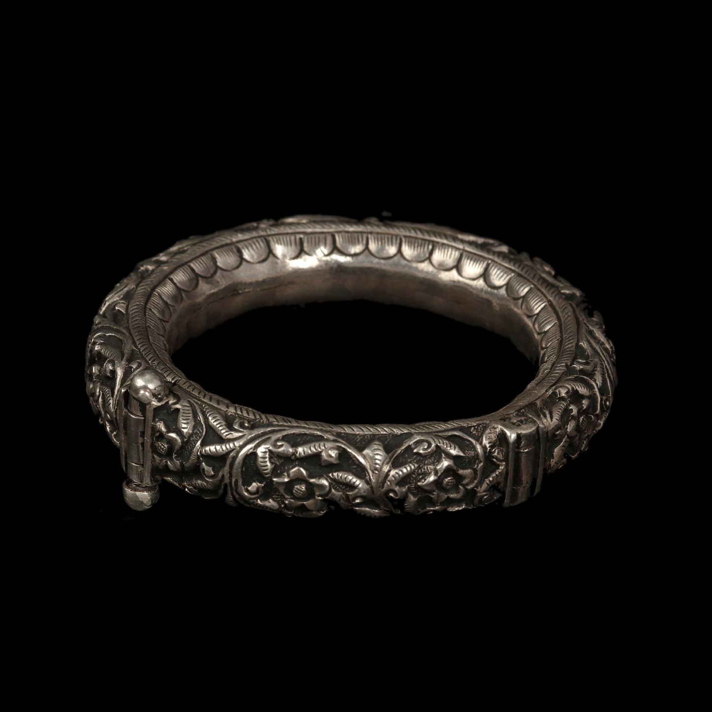 Oxidize Silver  Kada