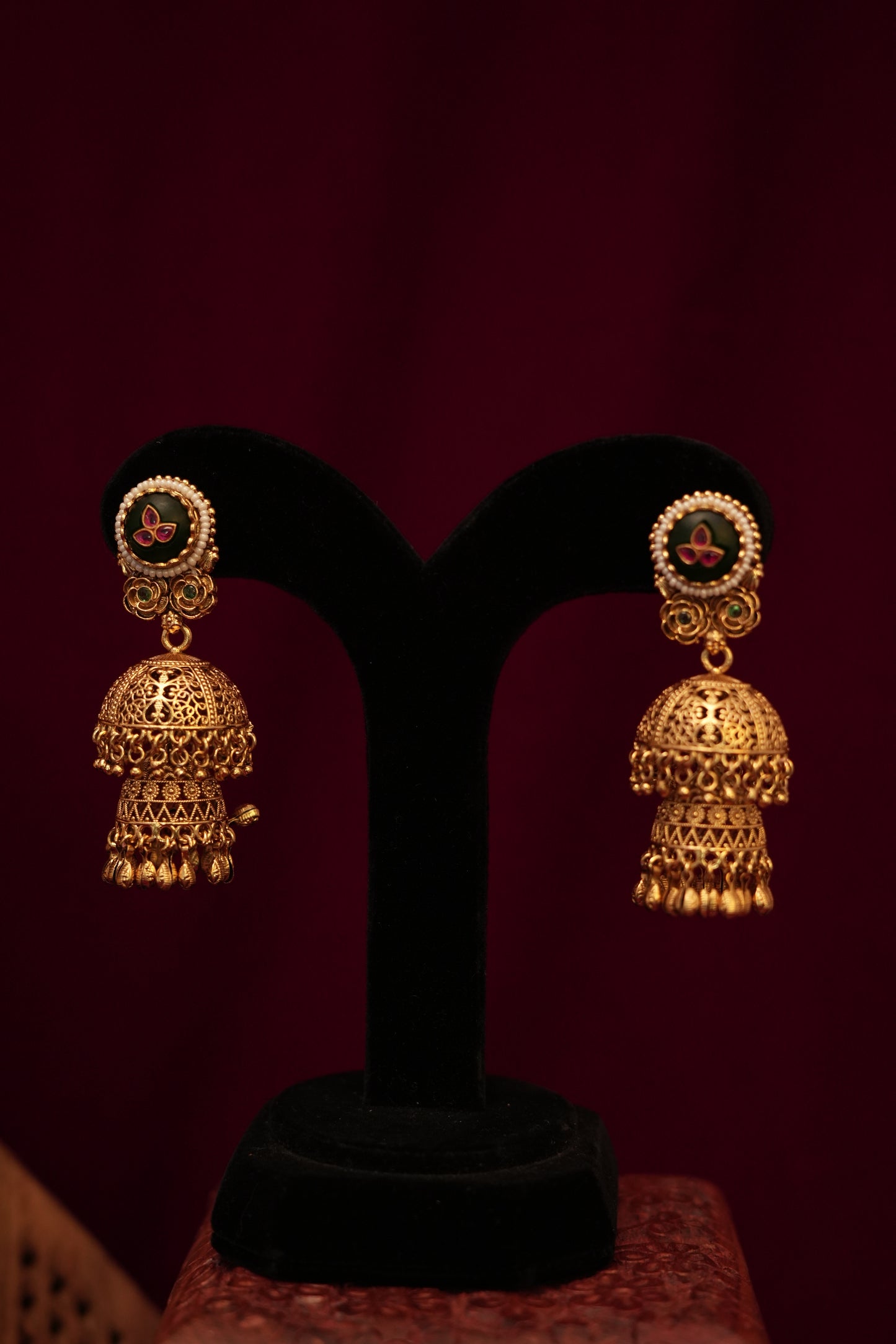 Rajsi Mayura Polki Necklace Set.