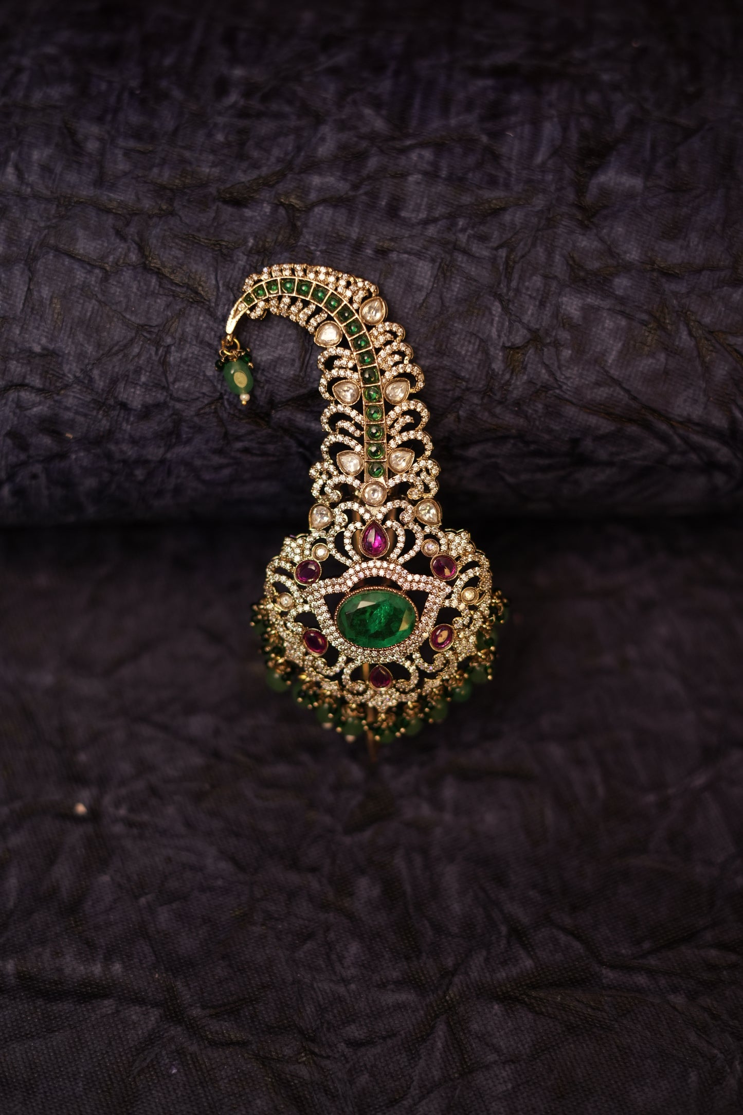 Emerald and Diamond Studded Kalgi.