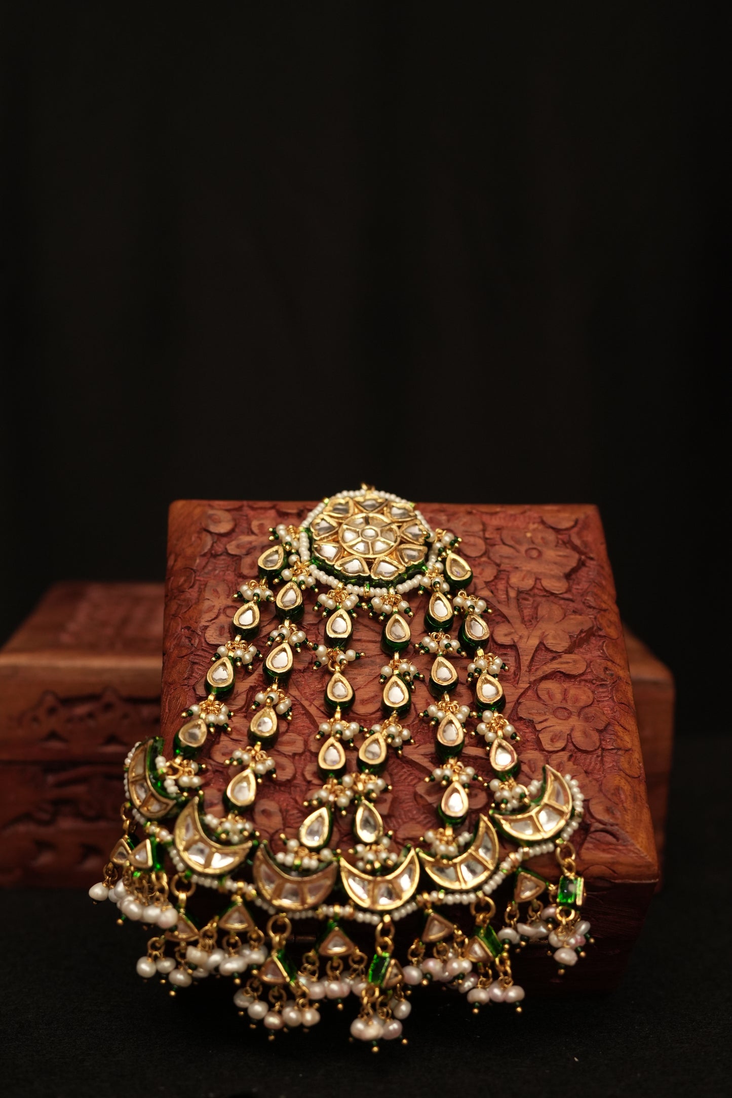 Royal Chand Polki Passa.