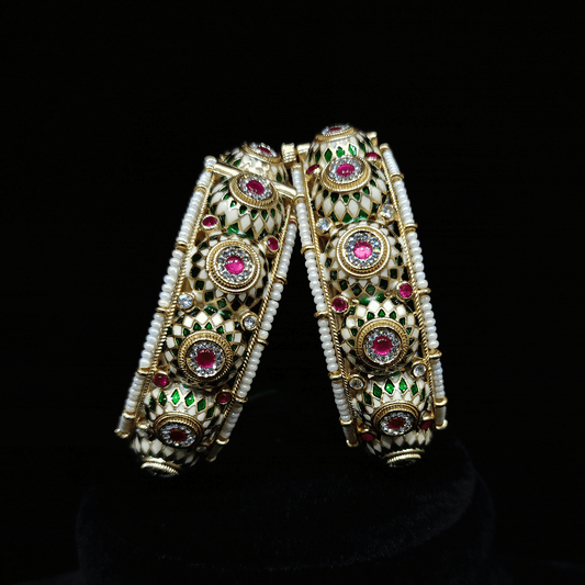 The stunning bridal bangals
