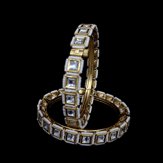 Jadtar with pearl bangle