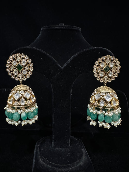 Kundal emerald dull earring
