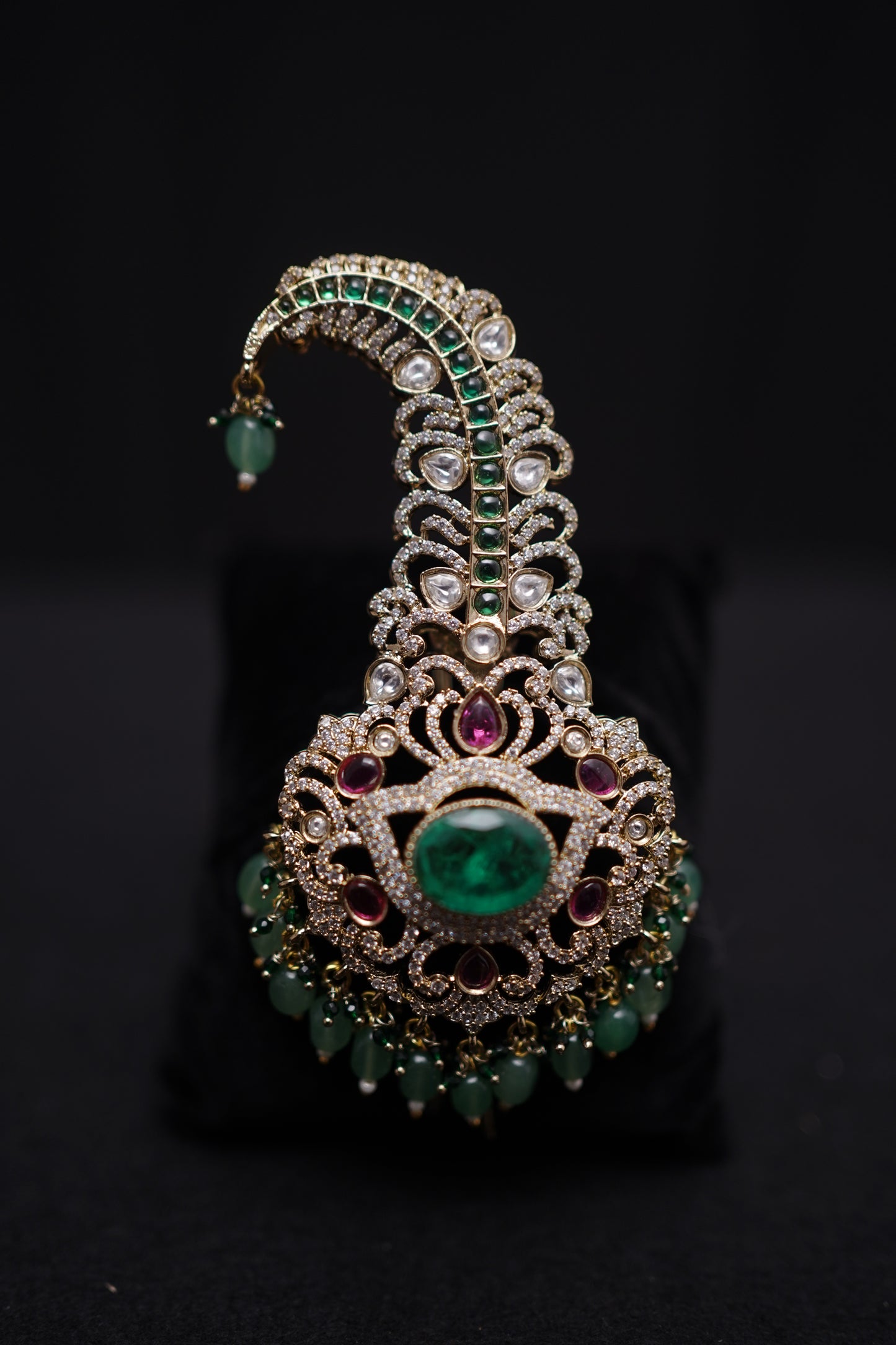 Emerald and Diamond Studded Kalgi.