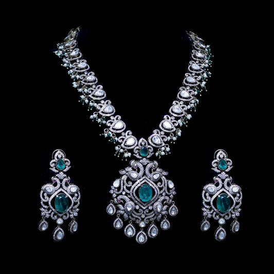 Victorian Style Diamond and Emerald Necklace: