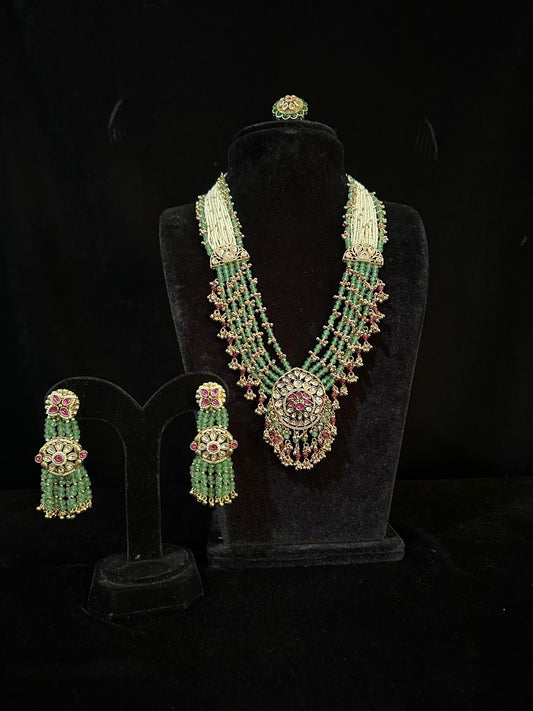 Hyderabadi Pearl String Set