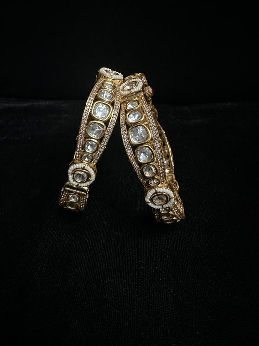 A traditional Indian Kundan Polki Kada.