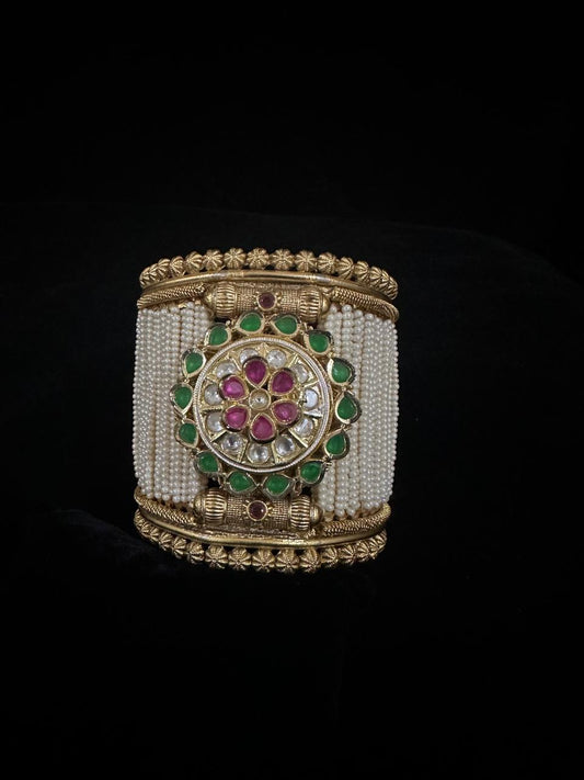 Rajwadi Pearl Kundan Kada.