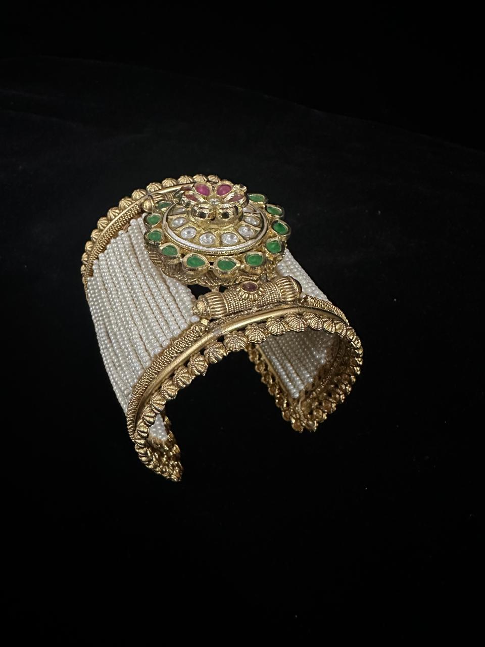 Rajwadi Pearl Kundan Kada.