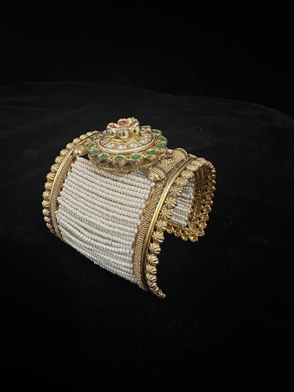 Rajwadi Pearl Kundan Kada.