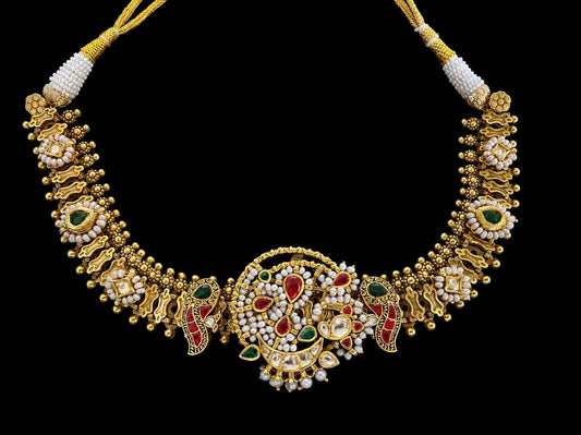 Traditional Kundan & Pearl Bridal Choker Necklace.